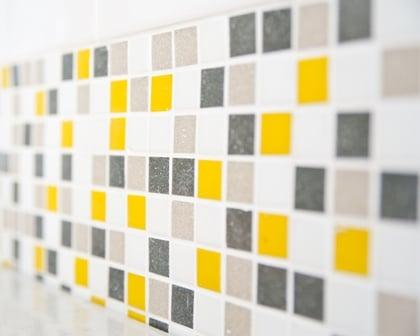 Brio glass mosaic tile City Sunshine blend.