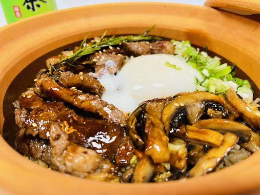 Clay pot fried rice with sousvide ribeye steak and mushroom