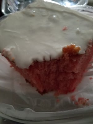 Strawberry cake Mmmm...