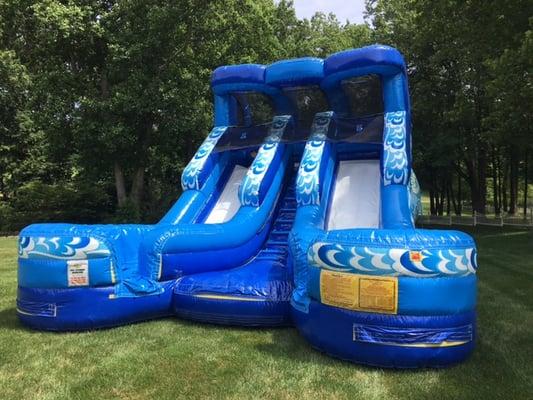 Double Splash Slide - 2 lanes and 18' of fun!