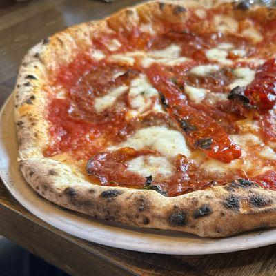 Diavoli Pizzan -  San Marzano, fior di latte,spicy salami, Calabrian chilies.  Very GOOD!