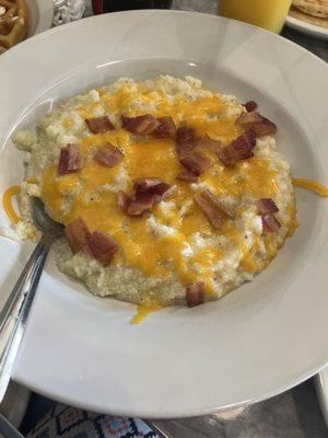 Loaded grits minus tomato and green onions