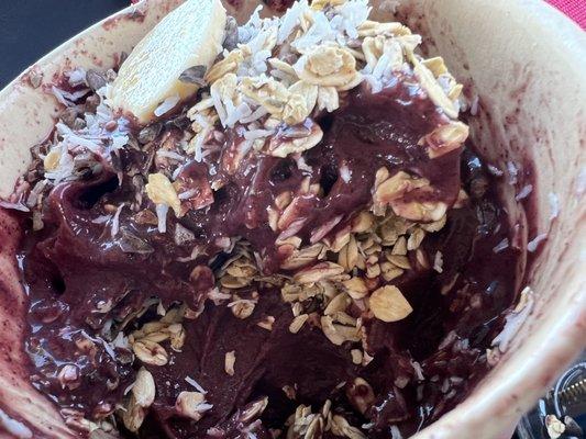 Cherry Bomb Bowl - I LOVE how there is a layer of granola halfway through the bowl!