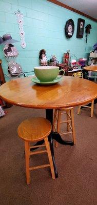 Cute Mug and table.  10/20/2019