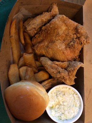 Delicious and fast delivered (door dash) 3piece fried chicken!