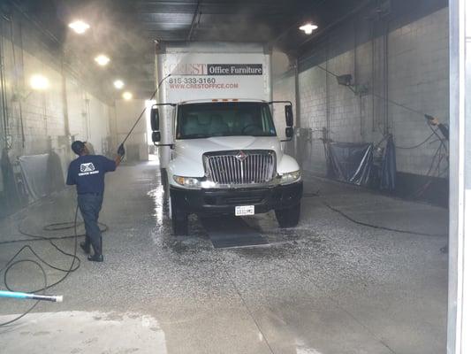 Truck wash