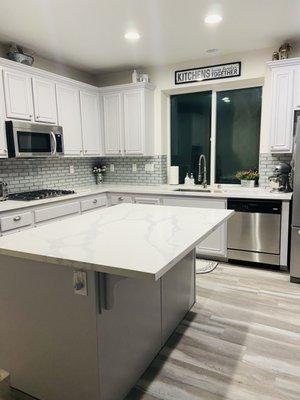 Kitchen / Backsplash