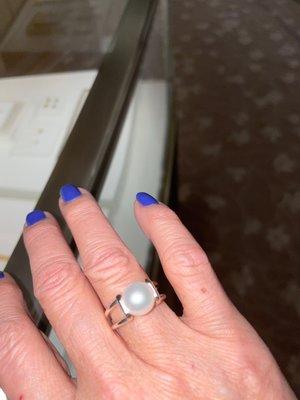 Excellent customer service my pearl fell out I was devastated and Cameron replaced it immediately with a new ring