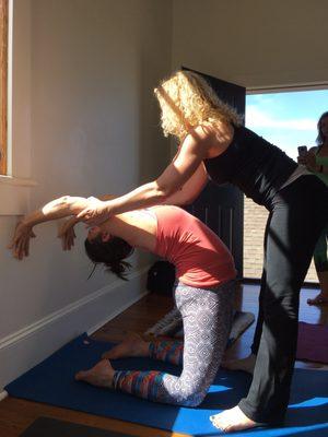 Using the wall for kapotasana