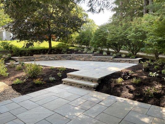 Full color natural cleft bluestone patio