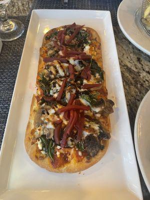 Roasted mushroom flat bread