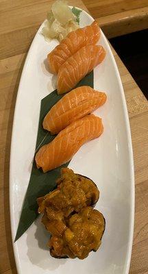 Uni and salmon nigiri