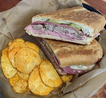 Cuban sandwich