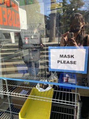 Mask please!