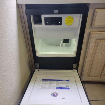 Stand-alone ice maker repair