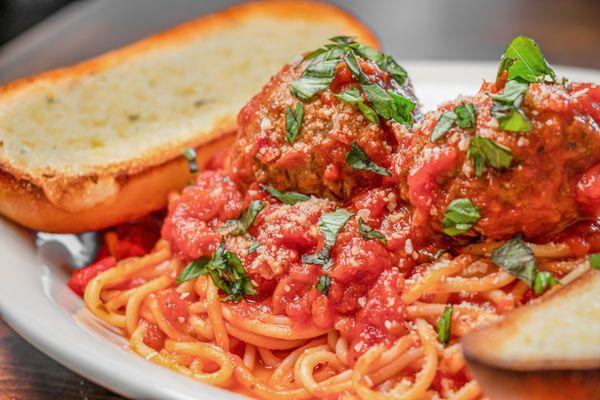 Spaghetti and meatballs