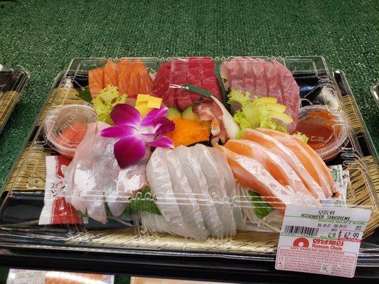 Yummy.... honey we eating sashimi again. What? You don't want any? Ok...hehehe.