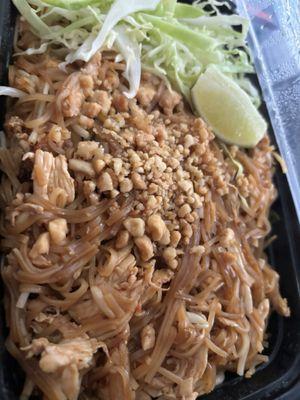 Chicken pad thai