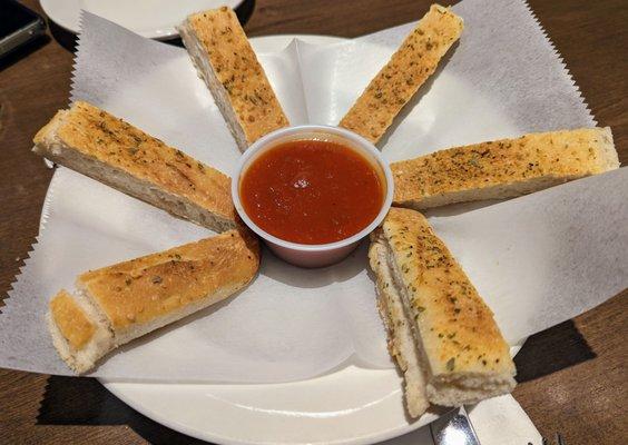 Focaccia and dipping sauce