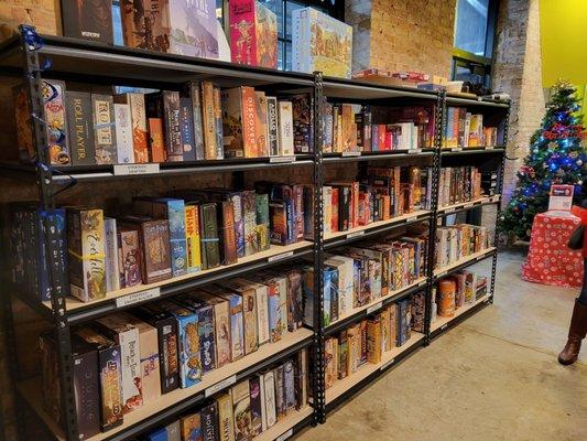 Good selection of boardgames, well organized by type/style!