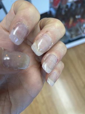 Glittery natural looking nails by Vin