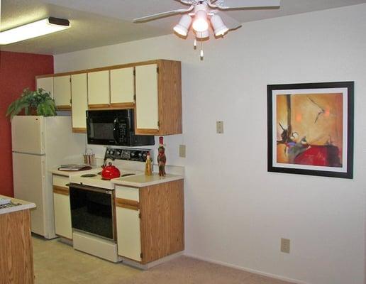 Open Kitchens with Dining Room