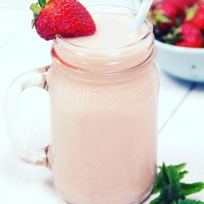 Coral pink smoothie