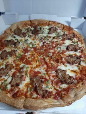 Jumbo pizza with 3 toppings