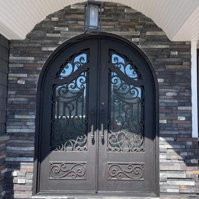 Beautiful Entrance stone work done by Long Island 5 Star Masonry & Construction Inc.