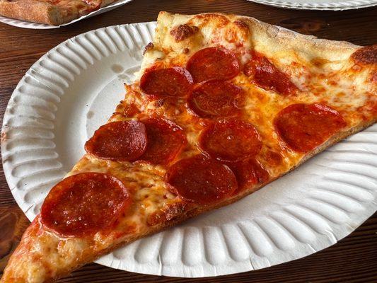 Pepperoni slice