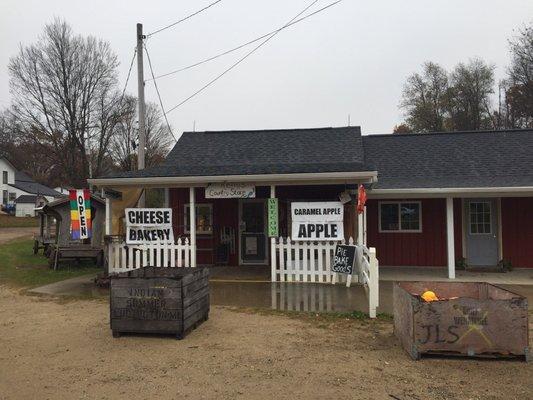 One of the cute shops on the farm. Here you'll find candy, cheese, and baked goods.