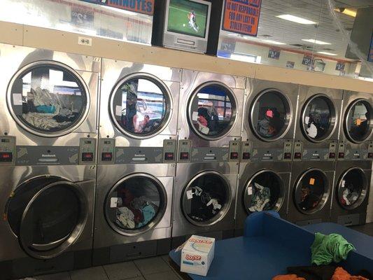 10 of these dryers were refused to customers indefinitely after finishing during rush when others weren't free and others broke