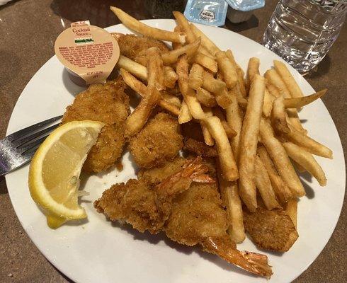 Fried shrimp dinner