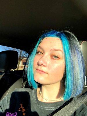 Blue coloring and Women's Haircut