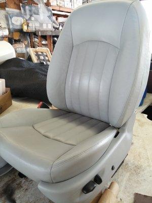 Universal Auto Upholstery