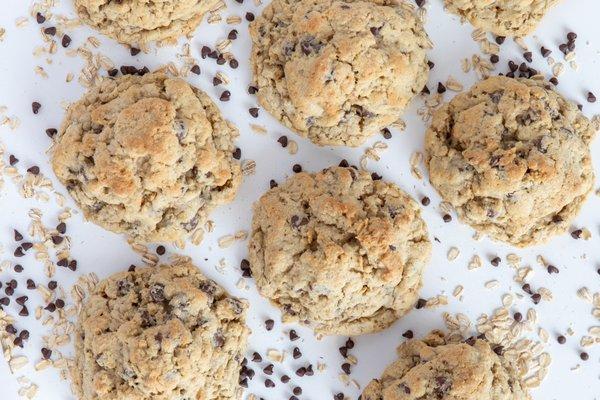 Dark Chocolate Oatmeal Cookies