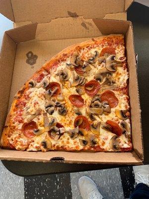 Yum pepperoni with mushrooms... my favorite