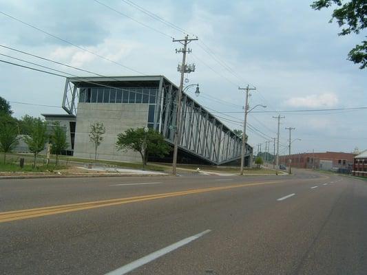 The BRIDGES Center (05-08-05)