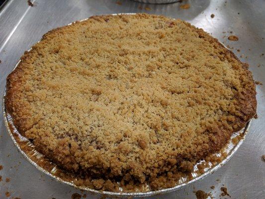 Mixed Berry Pie with Crumb Top