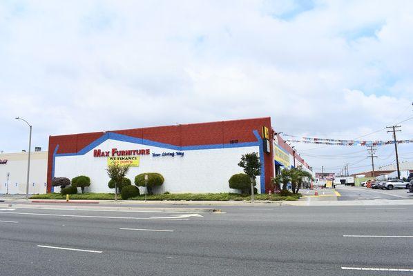 For Sale 60,000 square feet industrial warehouse in Gardena