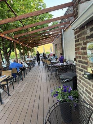 Most beautiful patio in Glen Ellyn.