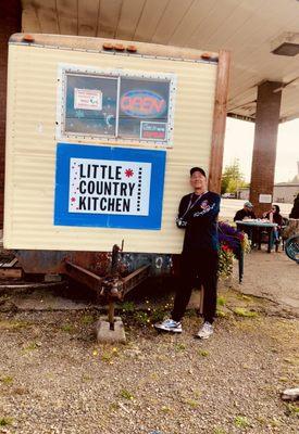 While "just passing through", we decided to stop at this place for a burger.