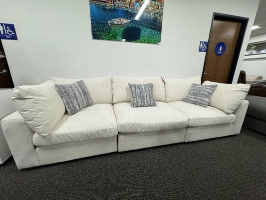 Serene couch