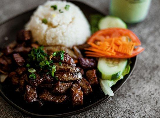 Mia's Vietnamese Cuisine FL