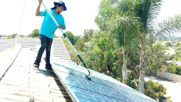 A good scrub and spot-free rinse for these solar panels in Oceanside 92057