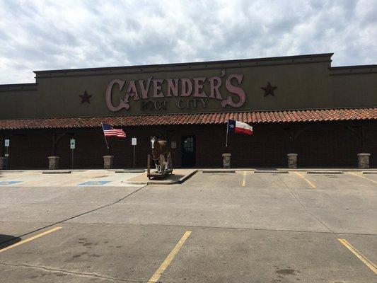 Cavender's Store Front