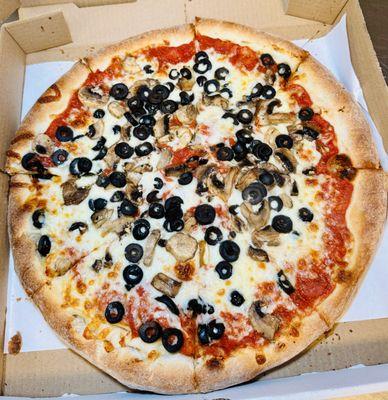 Black Olive and Mushroom Pizza