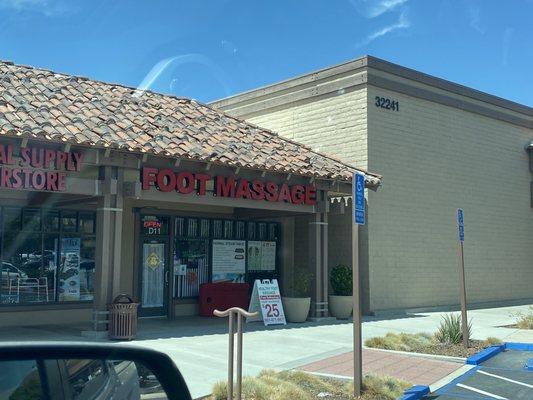 Outside view of Healthy Foot Massage