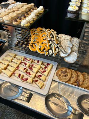 Dessert table