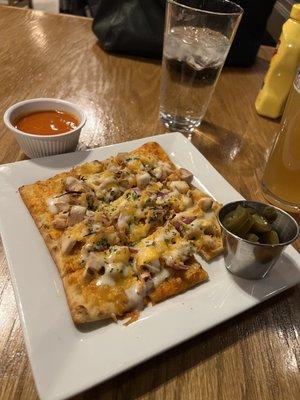 Really great Buffalo chicken flatbread with jalapeños and extra Buffalo sauce. The crust was very good.